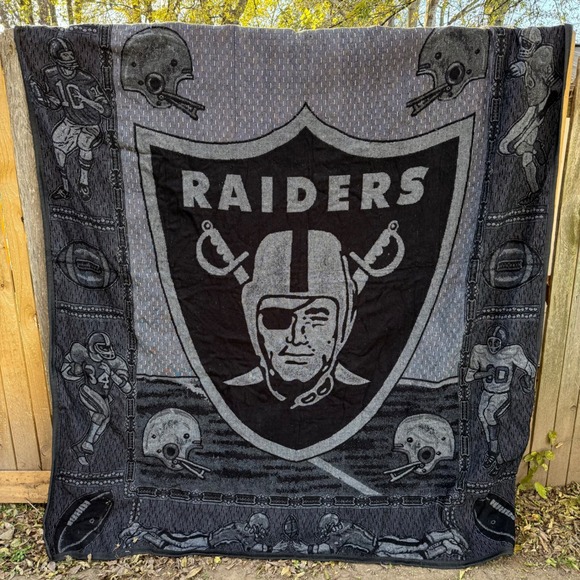 Vtg 90s Oakland‎ Raiders NFL Football Tapestry Blanket Throw Logo Team 80L X 70W